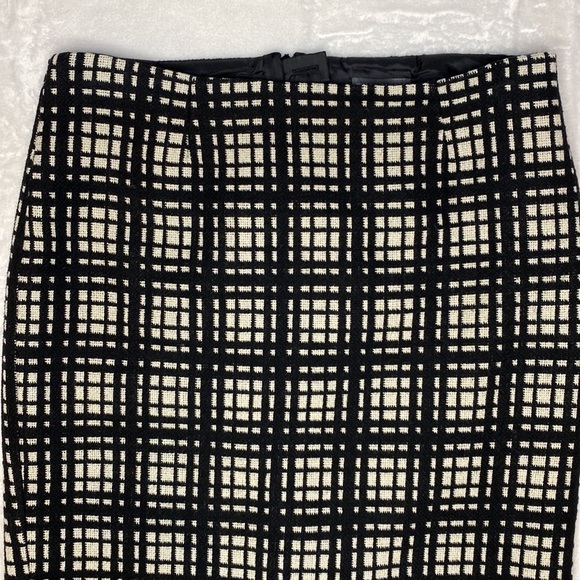 Willi Smith Wool Blend Black & White Plaid Pencil Skirt Size 2 - Picture 4 of 12
